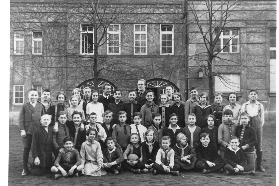 Eine Klasse der weltlichen Rütlischule in Berlin-Neukölln, 1926.
